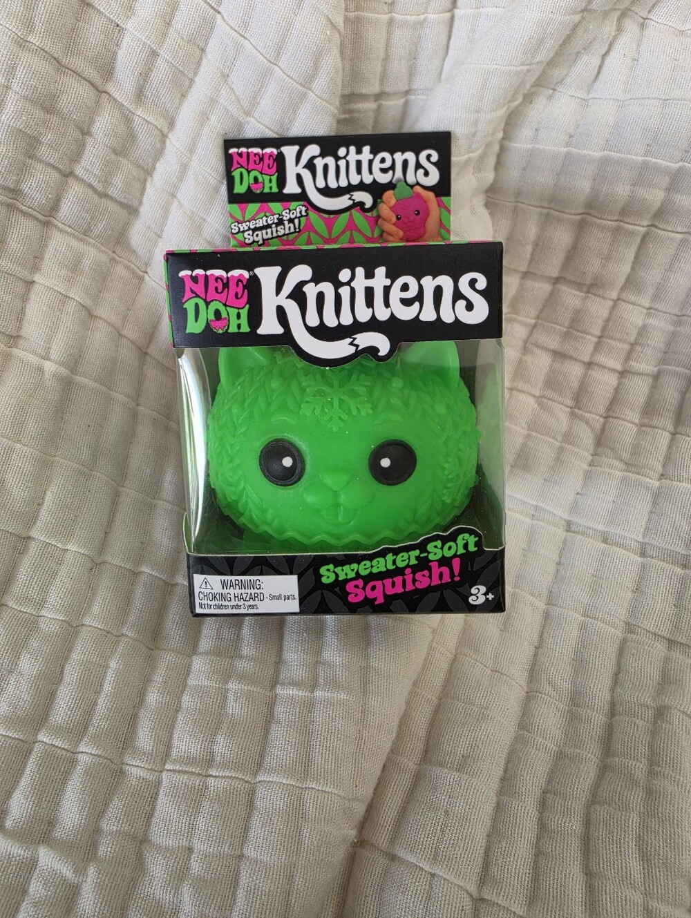 NeeDoh Knittens green sweater soft squish Christmas winter new in box